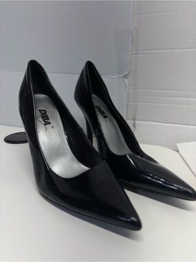 DIBA Black Patent Pointed Toe Stiletto Pumps Size 7M